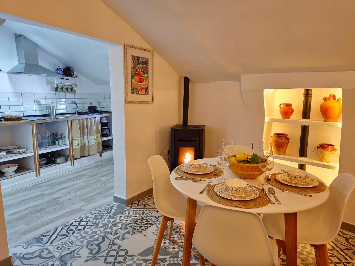 Apartamentos Rurales Tinguaton Aldeanueva de Barbarroya 外观 照片