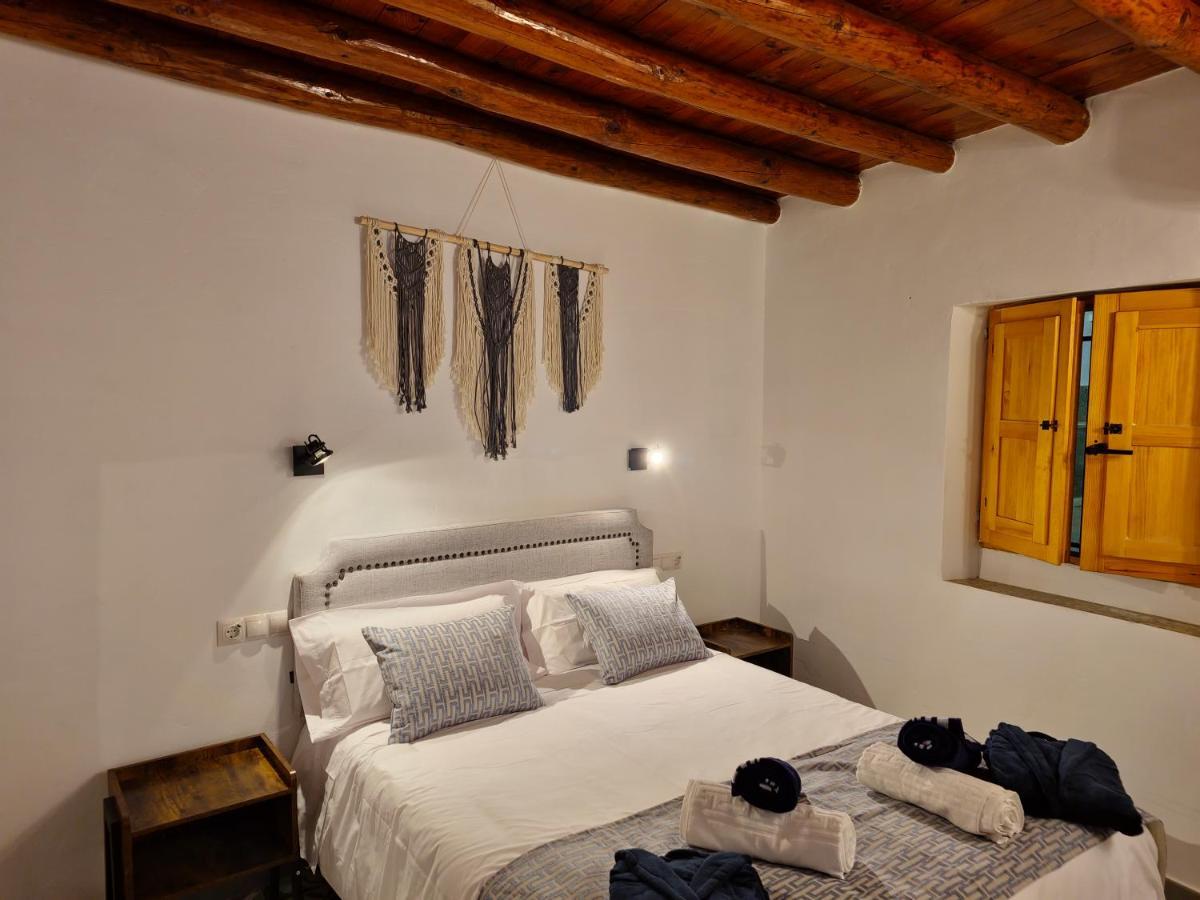 Apartamentos Rurales Tinguaton Aldeanueva de Barbarroya 外观 照片